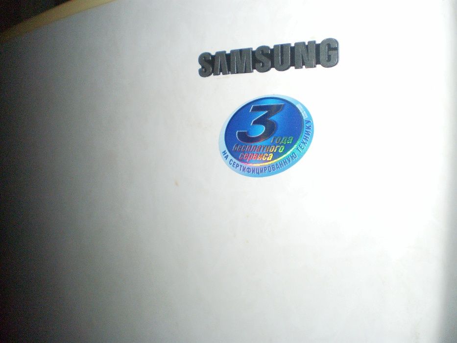 Новый холодильник – SAMSUNG – модель RT30GCMBI