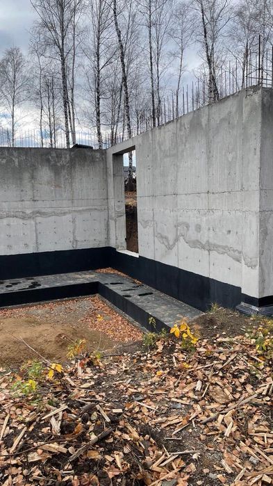 Продам власну ділянку 25соток та недобудований новий будинок у березах