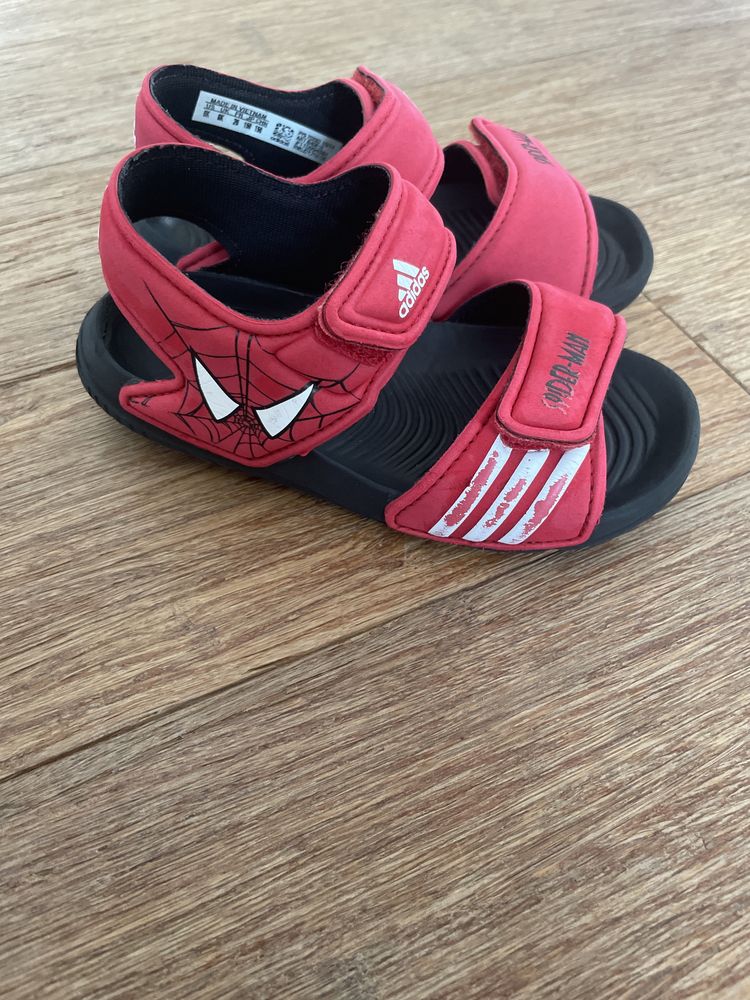 Buty sandałki adidas Spider-Man r. 26
