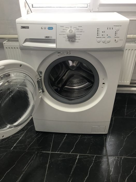 Пральна машина Zanussi 5кг