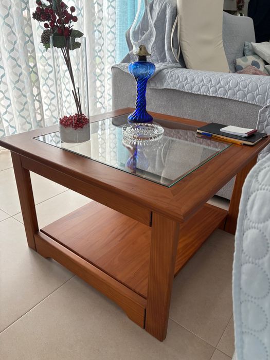 2 mesas apoio sala em pinho mel