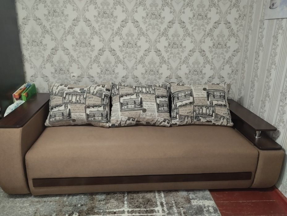 Продається диван