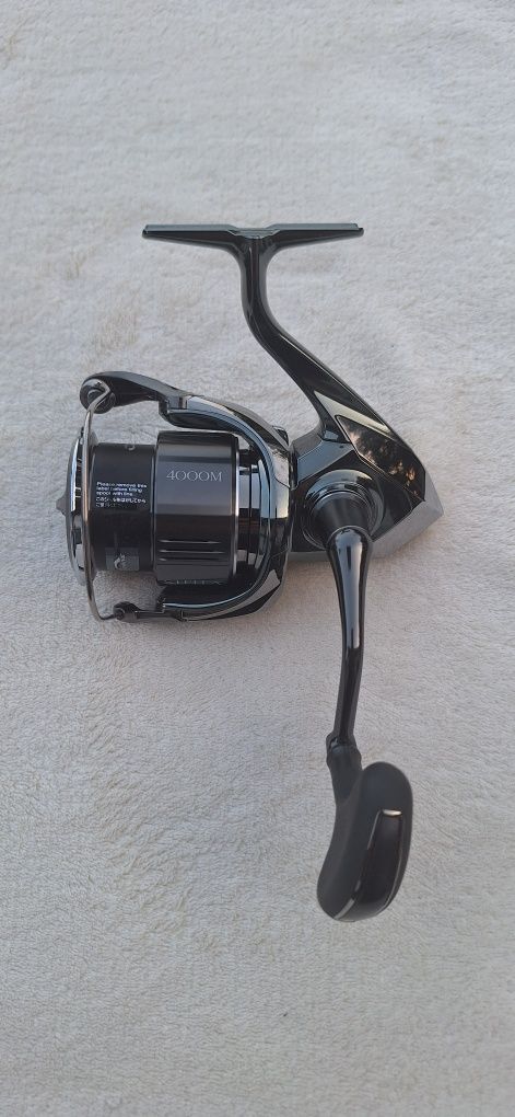 Kołowrotek Shimano Stella FK 4000M
