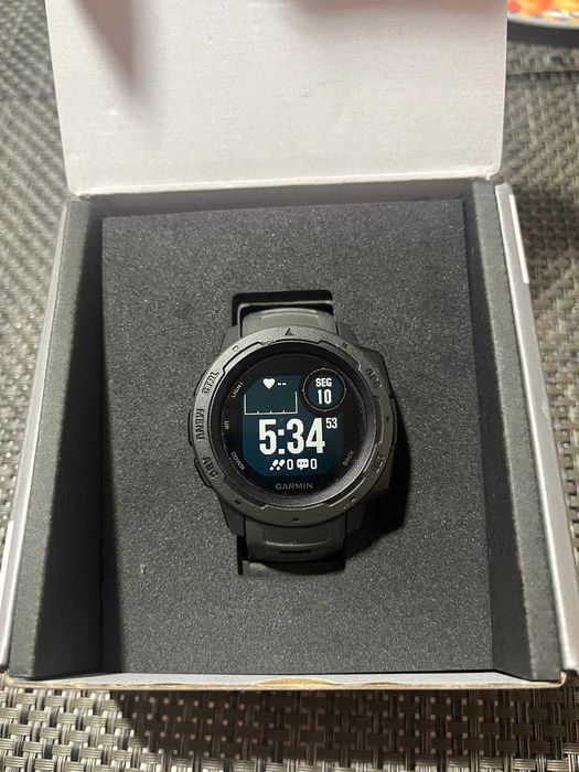 Relógio Garmin Instinct