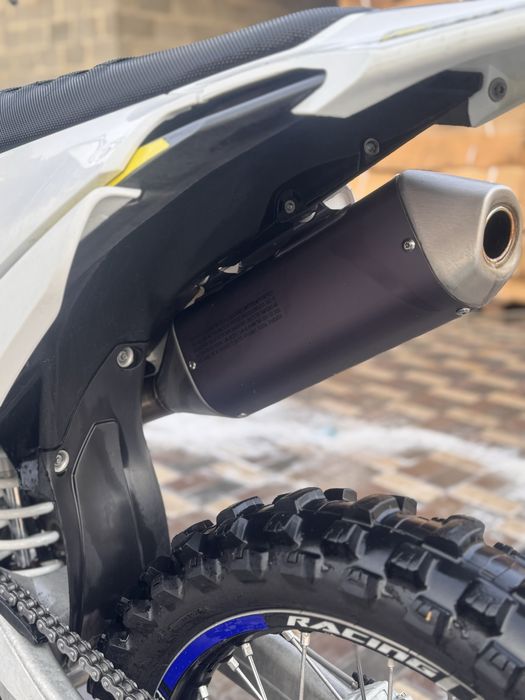 Продам мотоцикл (Кросс) Husqvarna fc450 2019