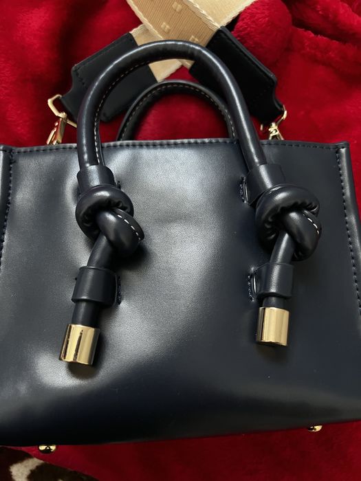 Темно-синя сумка Zara