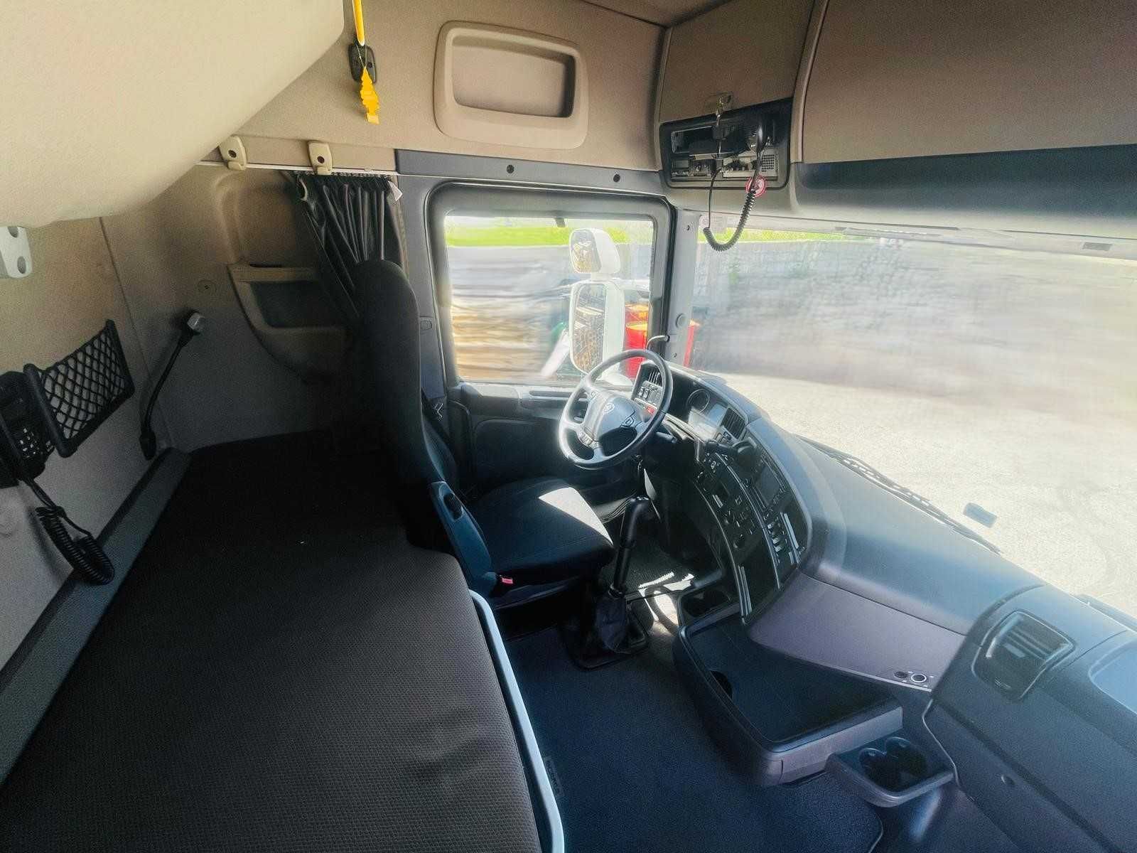 Camião Scania R400