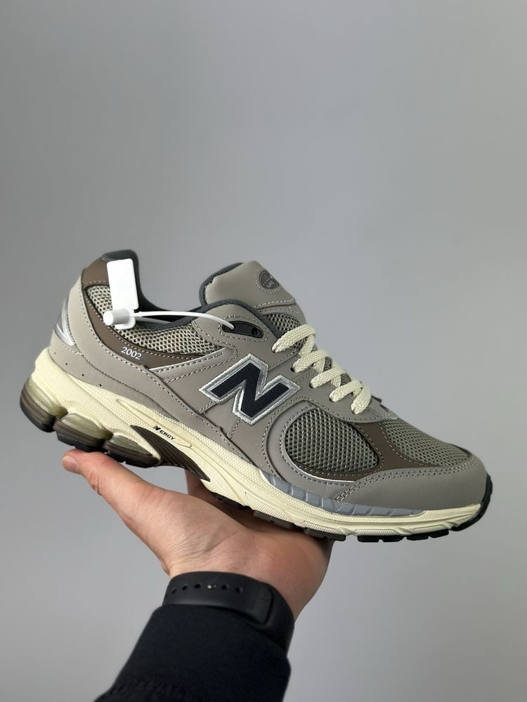 New balance 2002 r