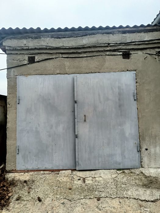продається гараж в кооперативі Мотор