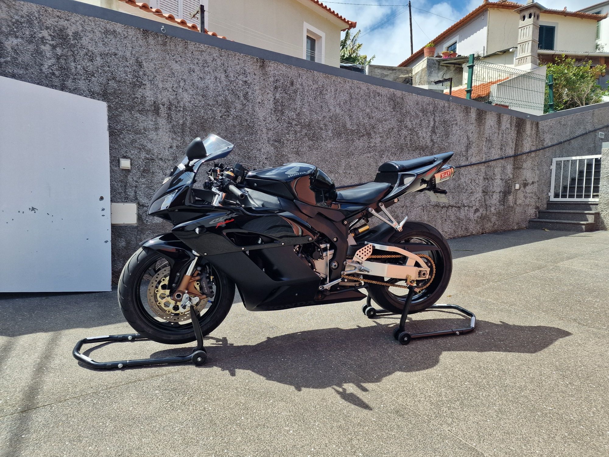 Honda  cbr1000rr