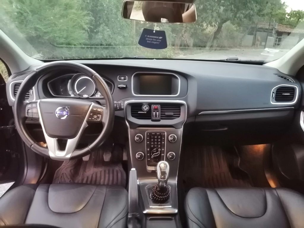 Volvo V40 1.6 D2 (Procuro troca)