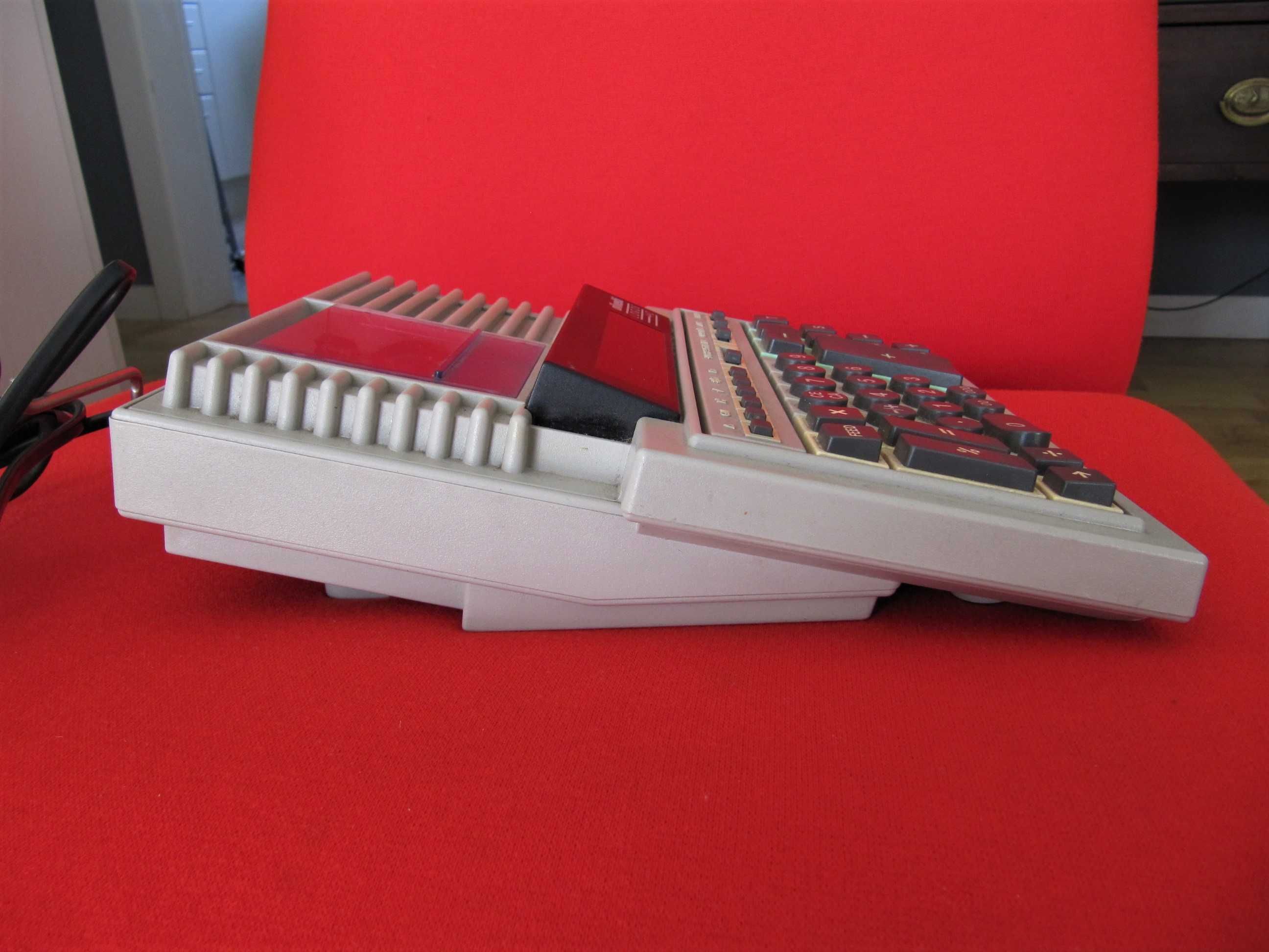 2 calculadoras eletrónicas Olivetti anos 70 design Mario Bellini