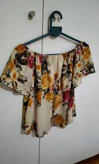 Blusa floral Stradivarius tam m