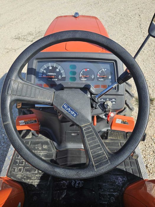 Trator Kubota GT-23