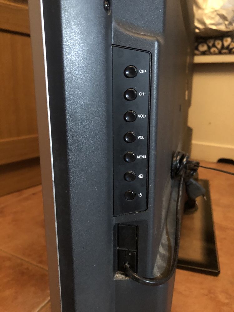 Televisão LED TV Crown 46” 46 polegadas