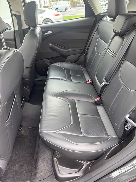 Ford Focus Titanium      2016