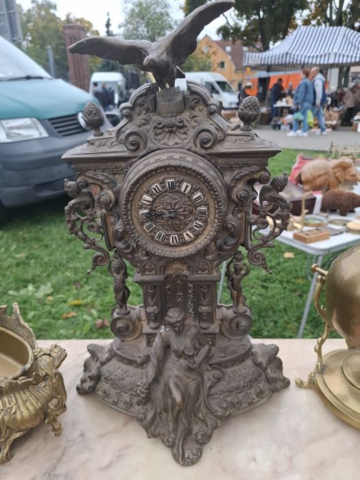 Zegar kominkowy antyczny,wykonany z mosiądzu, barokowy,vintage