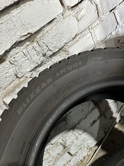 205/55 R16 Bridgestone Blizzak LM001 /4шт./зима/іделаьний стан/