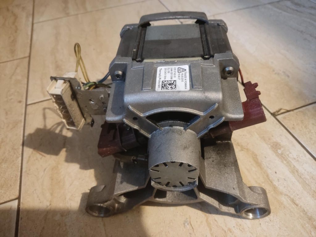 Silnik do pralki Amica AWG7123CD