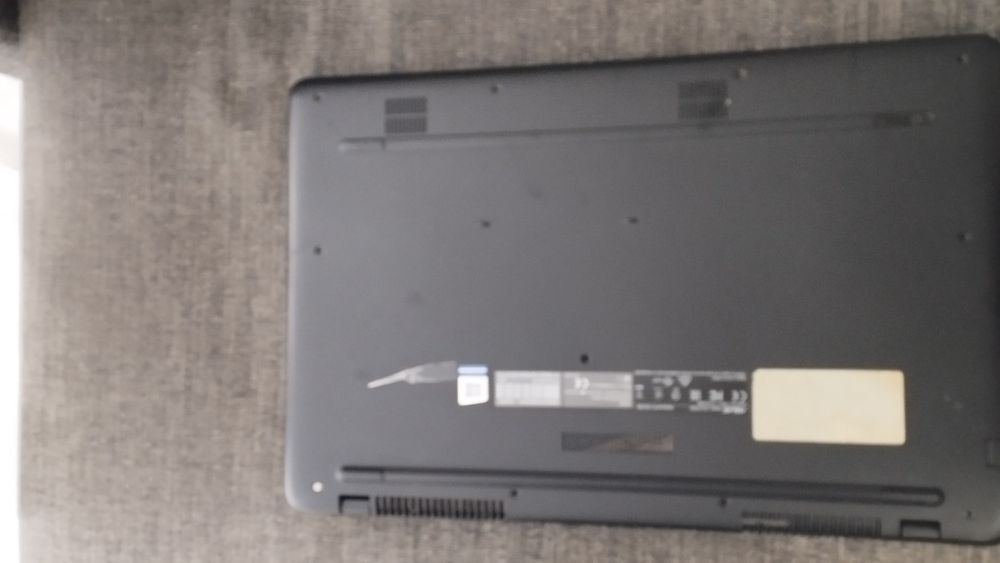 Sprzedam Asus VivoBook R702UA