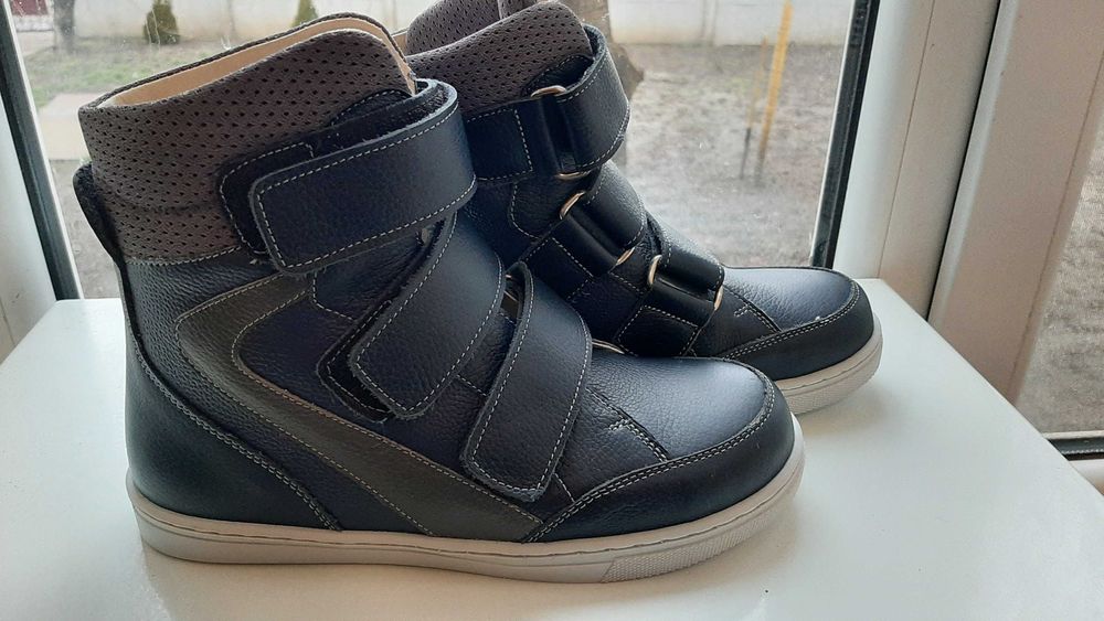 Шкіряні підліткові ботинки