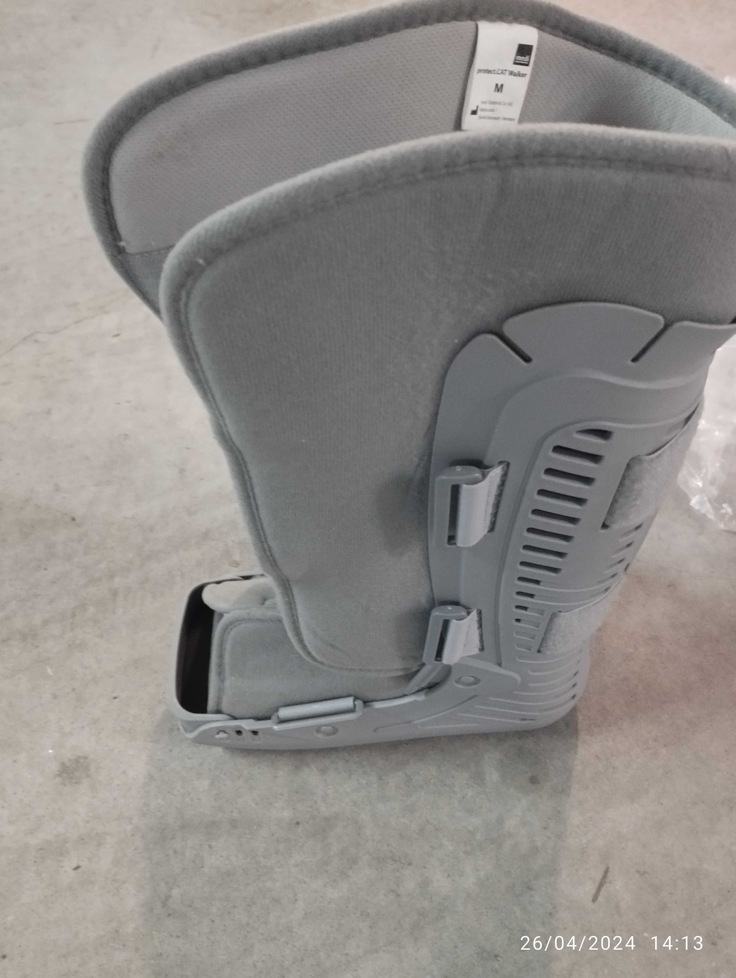 Bota Walker praticamente nova + cunhas tendão de Aquiles