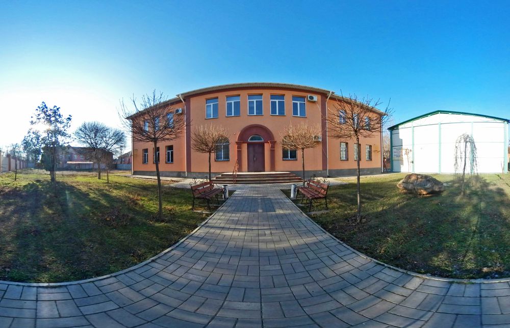 Оренда приміщень 7-27 м2 під будь-який бізнес в центрі Нікополя!