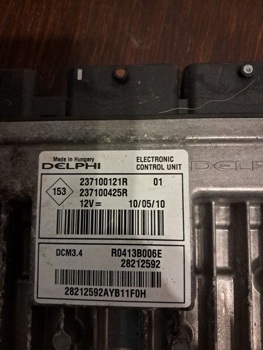 28212592 237100121R 237110425R Комп'ютер блок Управління двиг. Renault