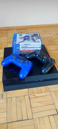 konsola  PS4 + gry i 2 pady