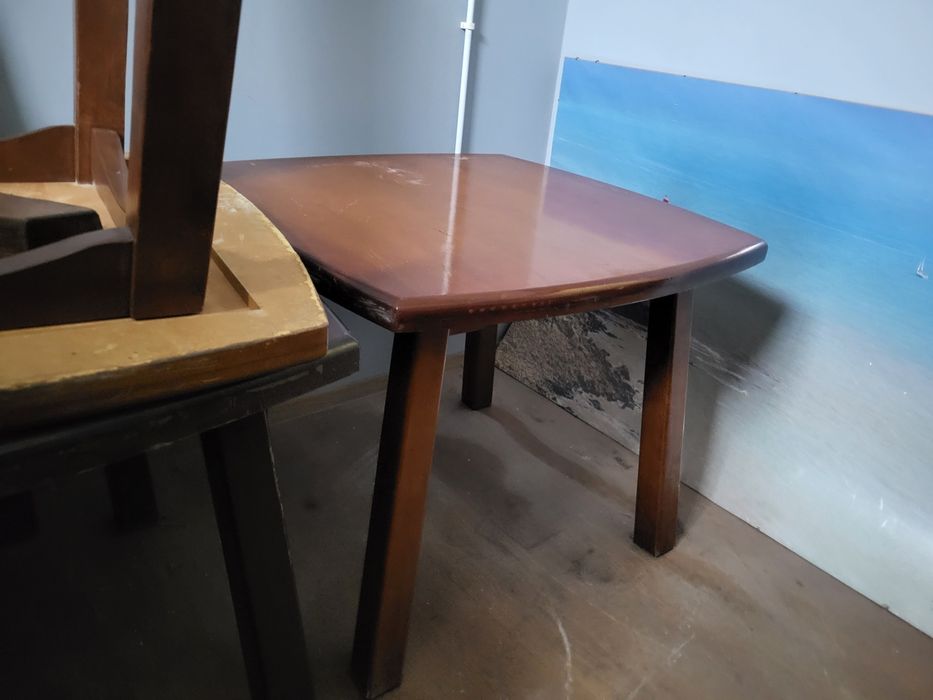 Stoły ławy meble solidne grube drewno  wyposażenie bar pub restauracja