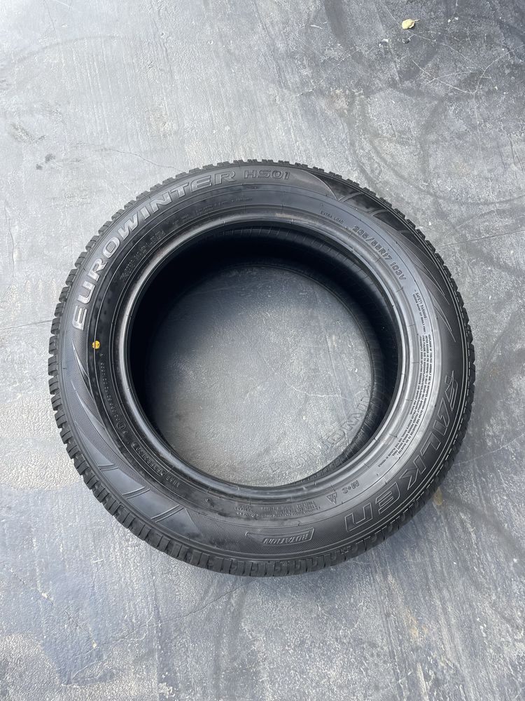 235/55/17 falken eurowinter hs01
