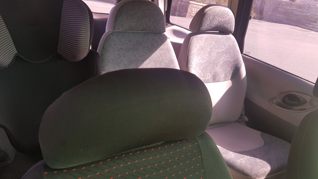 Vendo ford galaxy 7 lugares em bom estado