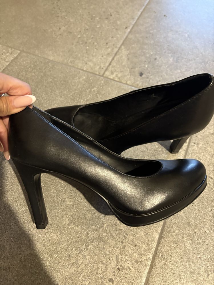Buty nowe dalskie stan idealny