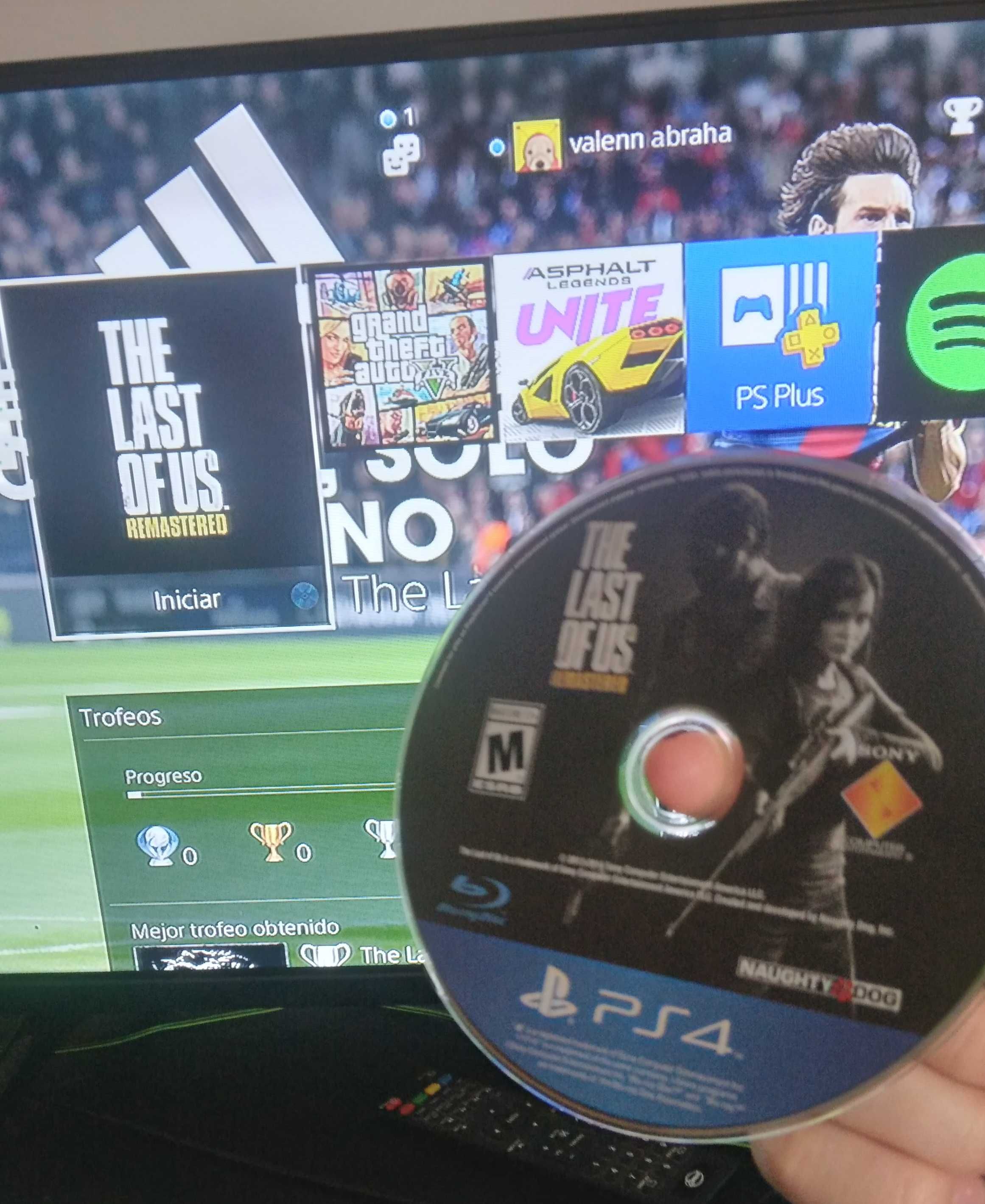 Playstation 4 quase nova com jogos fisico e digitais