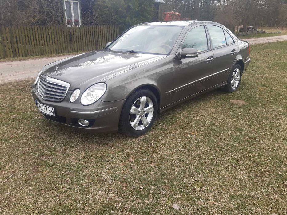 Mercedes-Benz E300 W 211 4-MATIC AUTOMAT 3,0 V6 Benzyna 231 KM