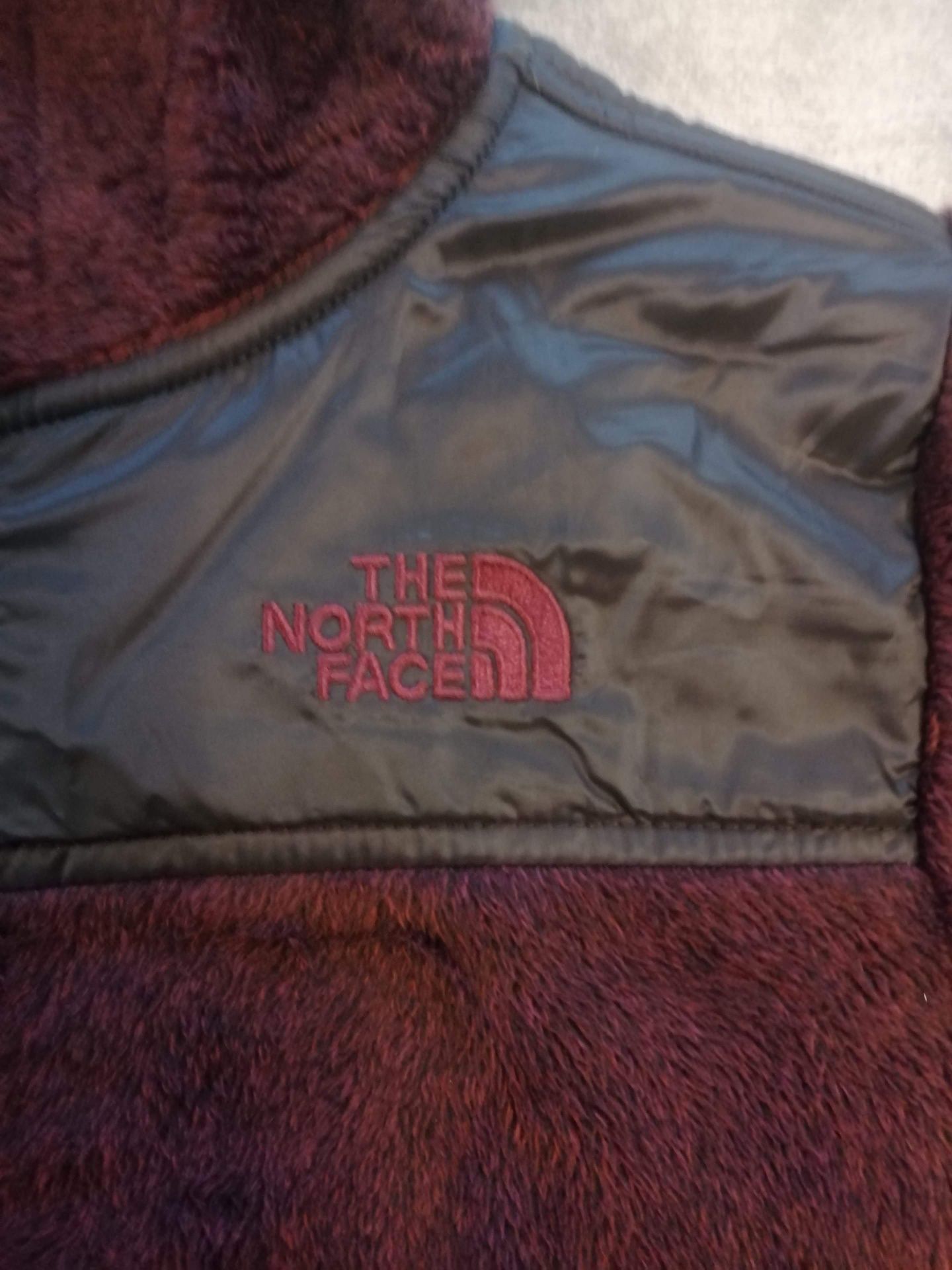 Bluza dziecieca marki "The North Face"