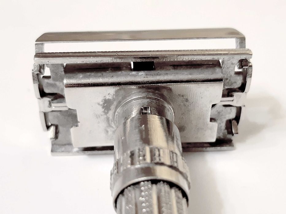 Винтажный Т-образный мужской бритвенный станок из СССР 80-х