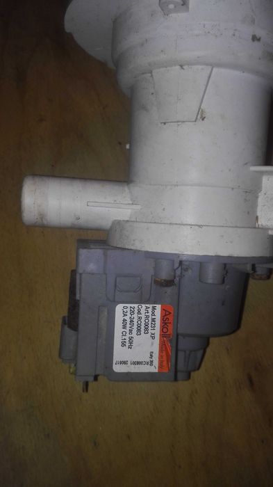 Насосы и мотор от стиральной машины Whirlpool