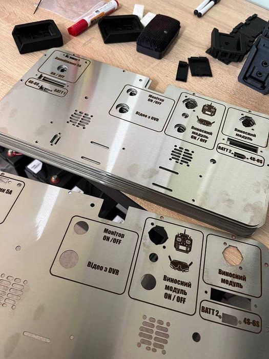 Обробка листового металу, фрезер, лазер, гибка, підготовка файлів.