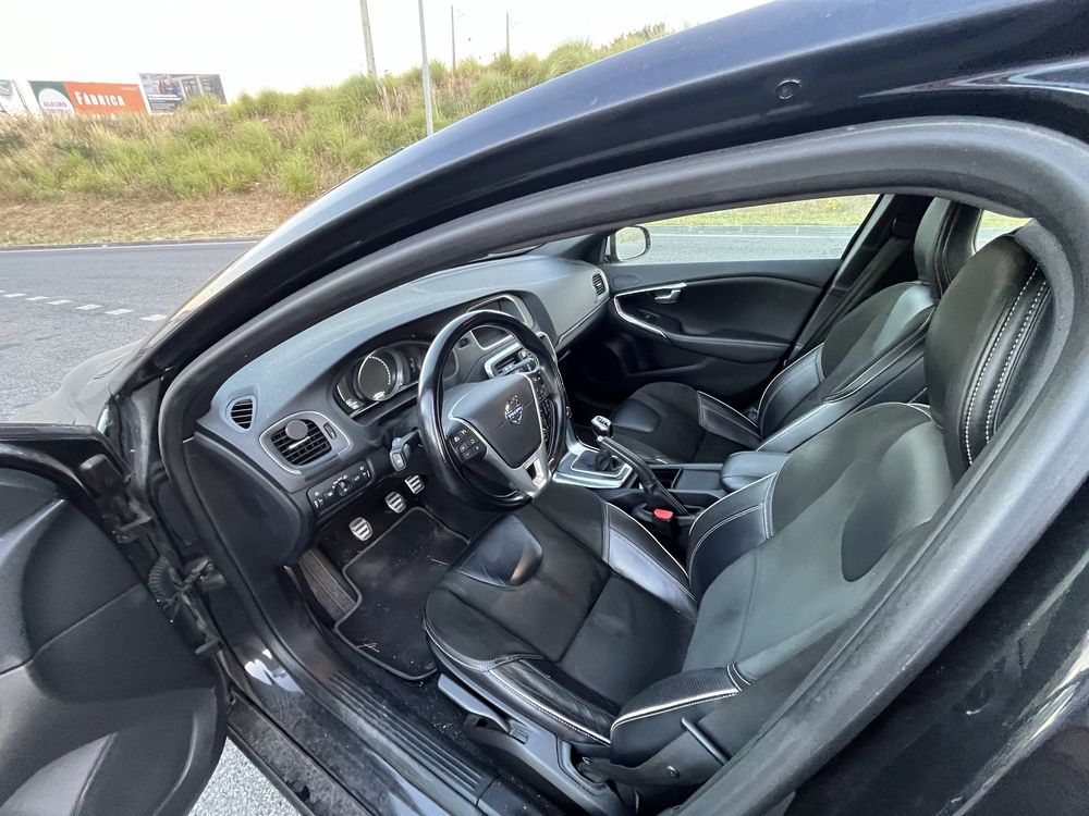 Volvo V40 D4 190cv