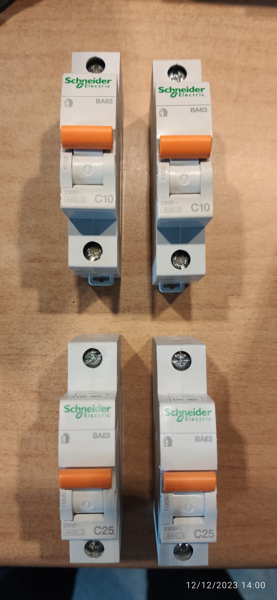 Автоматичний вимикач Schneider 1P, 3P, C10, C25, C40, C63