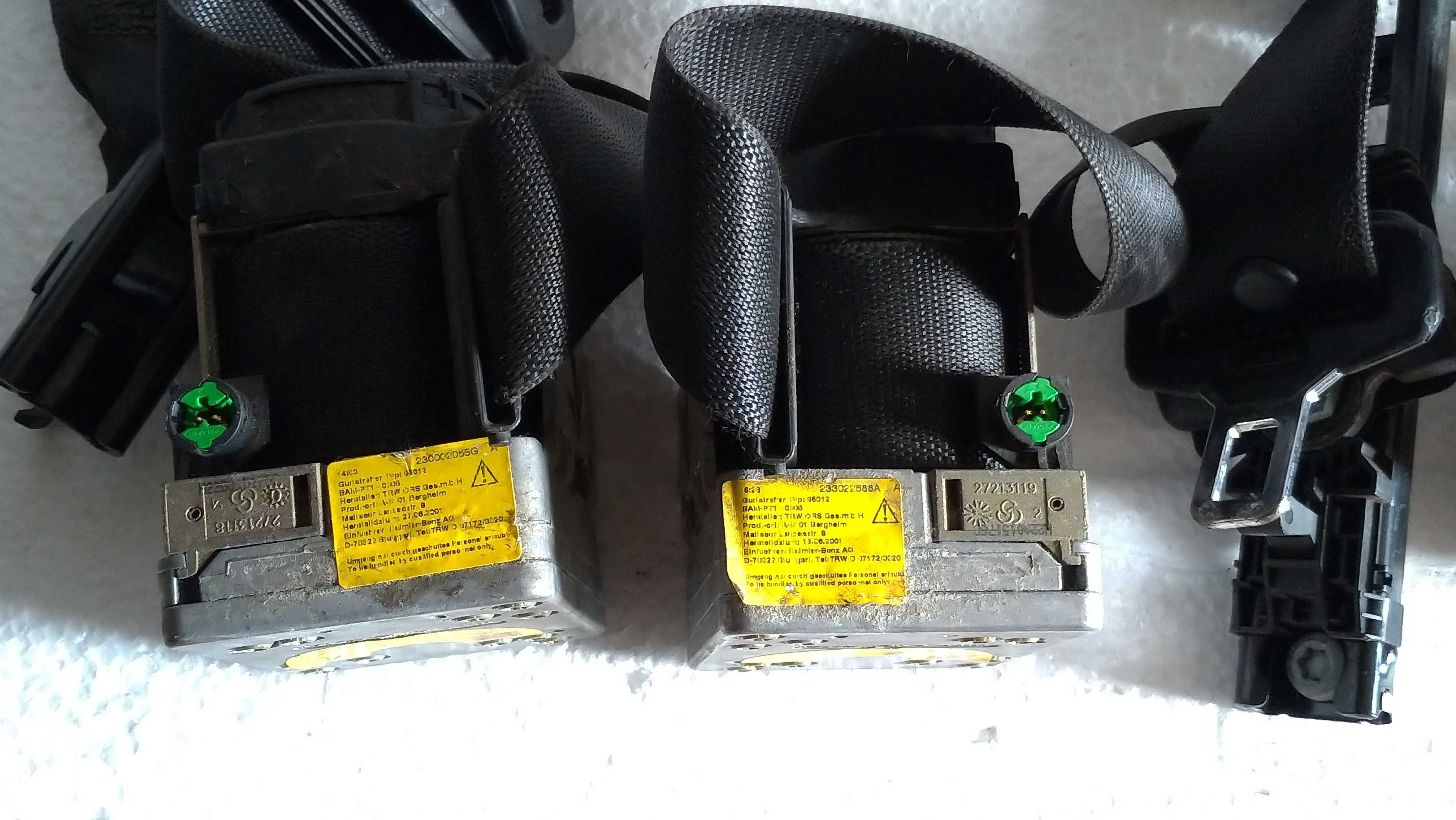 Cintos de segurança frente e tras Mercedes Benz C-classe W203.