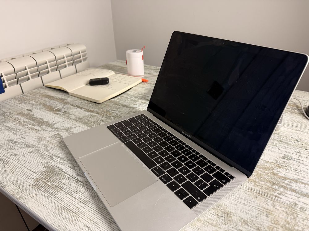 MacBook Pro 13’’ 2017 i5, 8GB RAM, SSD, carregador original