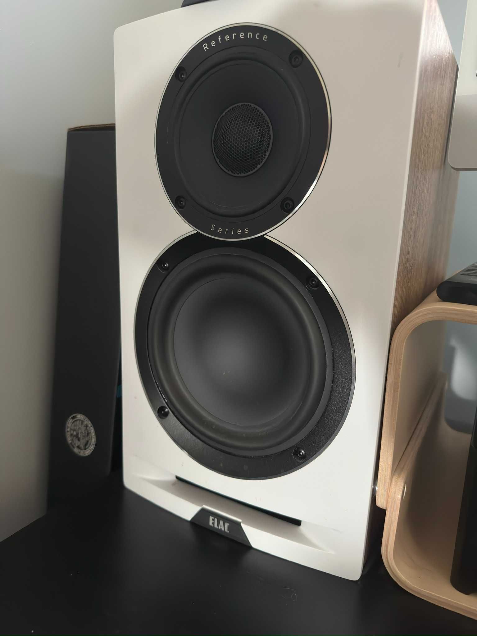 Kolumny Uni-Fi Reference B6 - białe