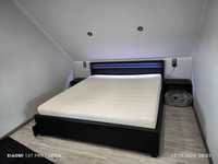 Łóżko do sypialni LED z materacem