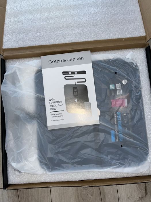 Ekskluzywna waga z analizatorem składu ciała Götze & Jensen BS950K
