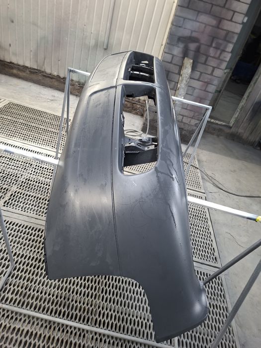 Продам передній  бампер на Ауді А6С5, новий Тайвань