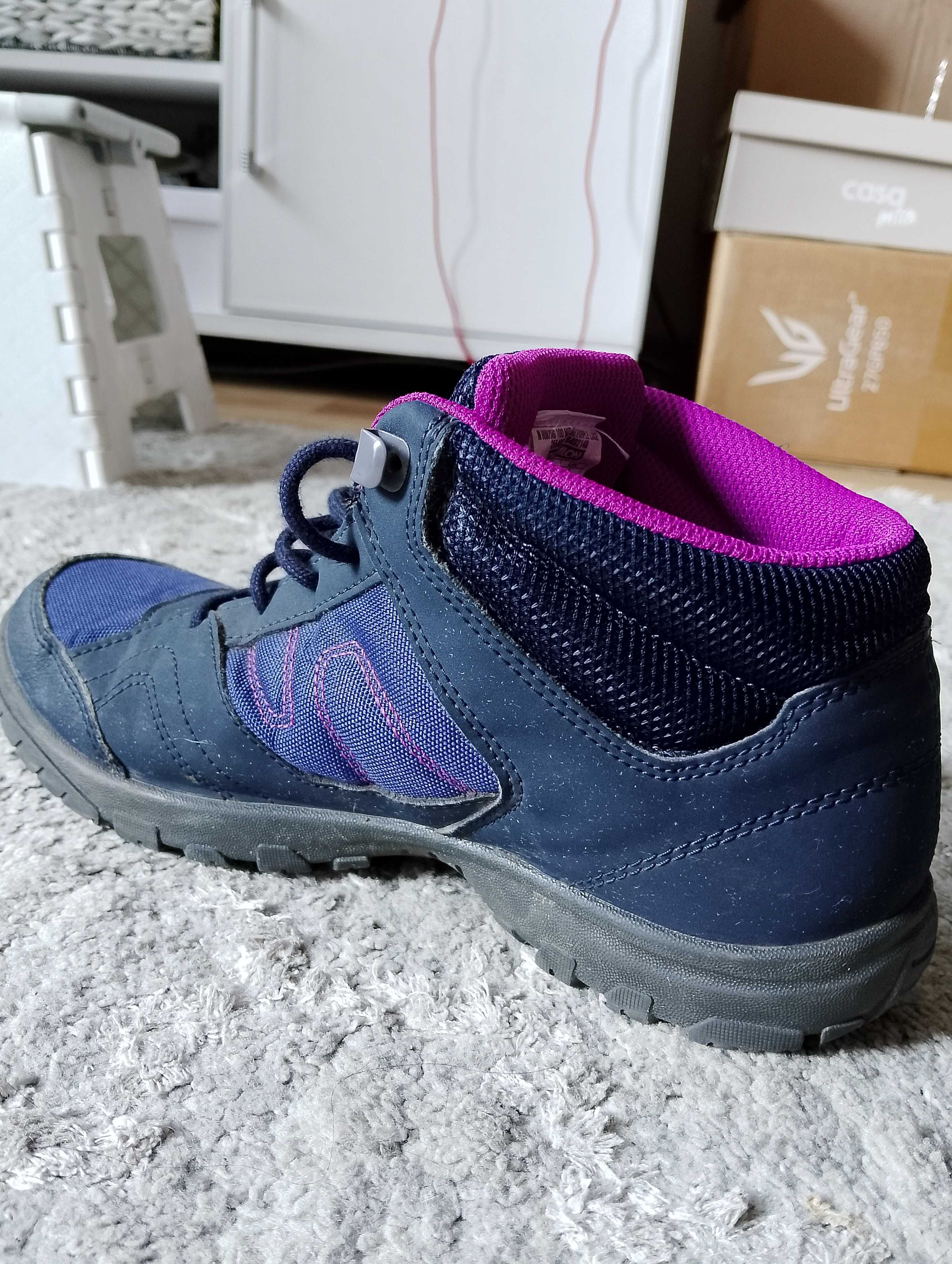 DECATHLON Quechua. Buty jesienno-zimowe. 38.