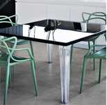 KARTELL Top Top table, design Philippe Starck