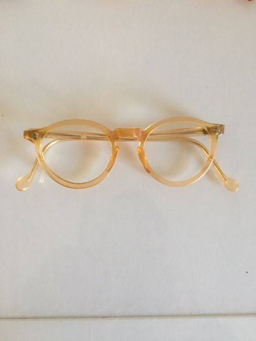 Óculos MODA Revivalista autentica .